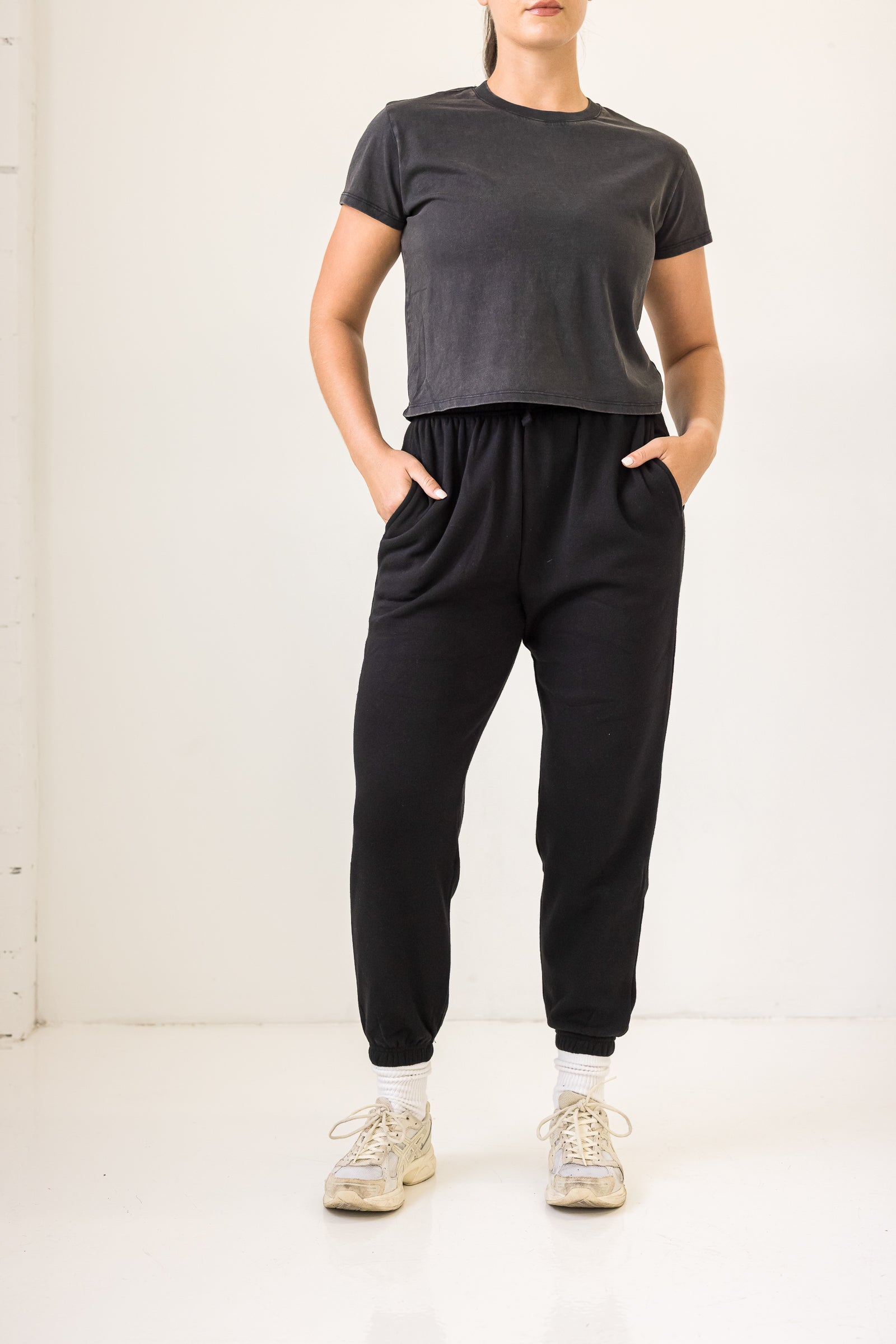[Black] CozyLUX Hand in My Pocket Sweatpants